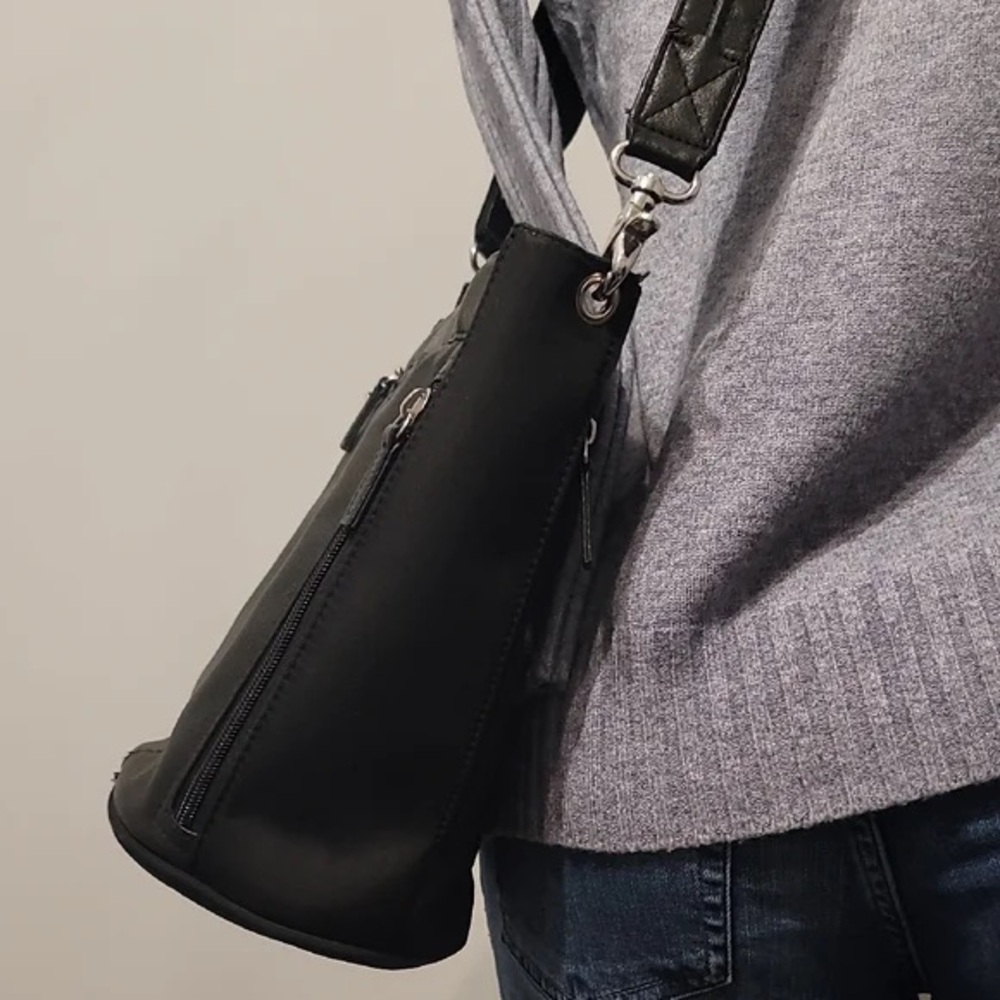 Gun Tote'n Mama Handbag - Picture 11 of 11